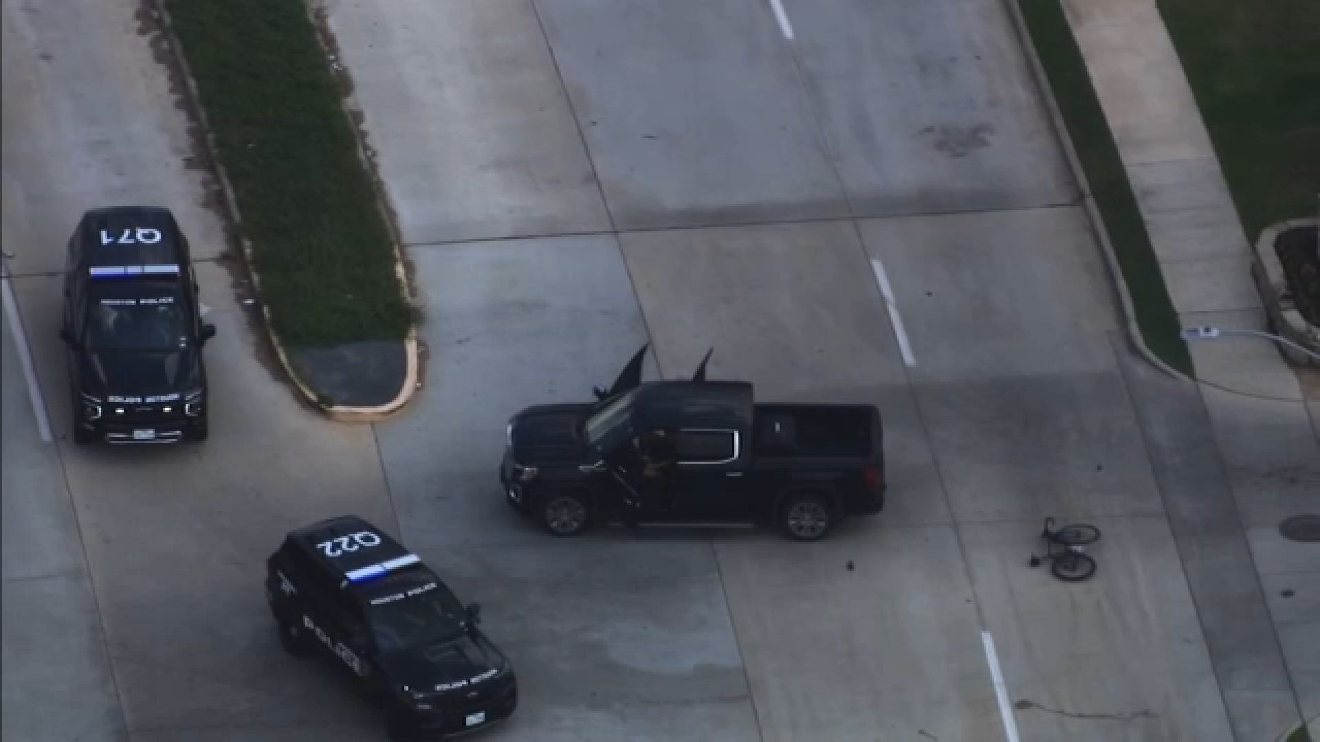 Bicyclist Crashes With a Pickup Truck in Harris County, TX