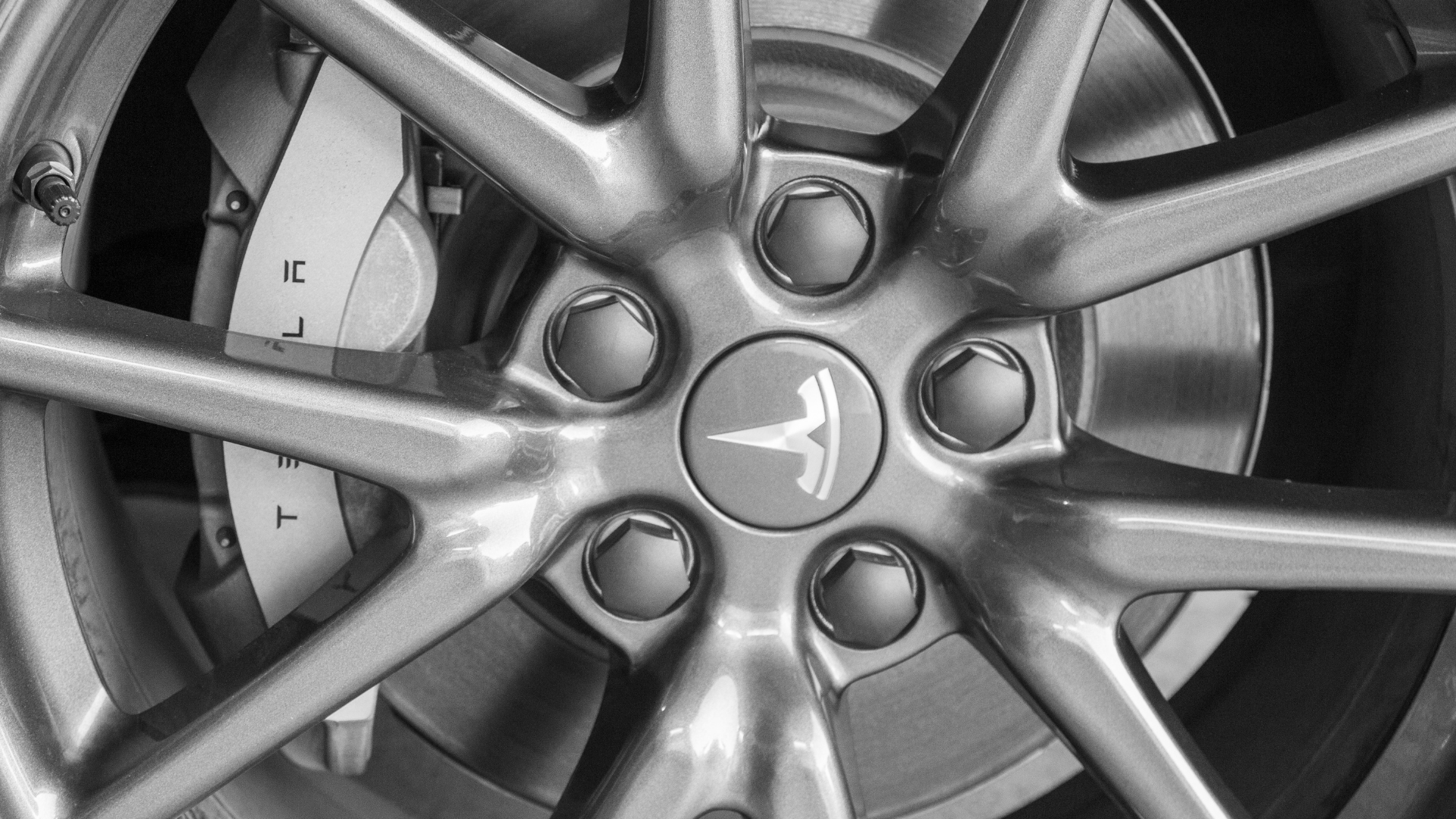 What Causes Serious Tesla Accidents in Katy?
