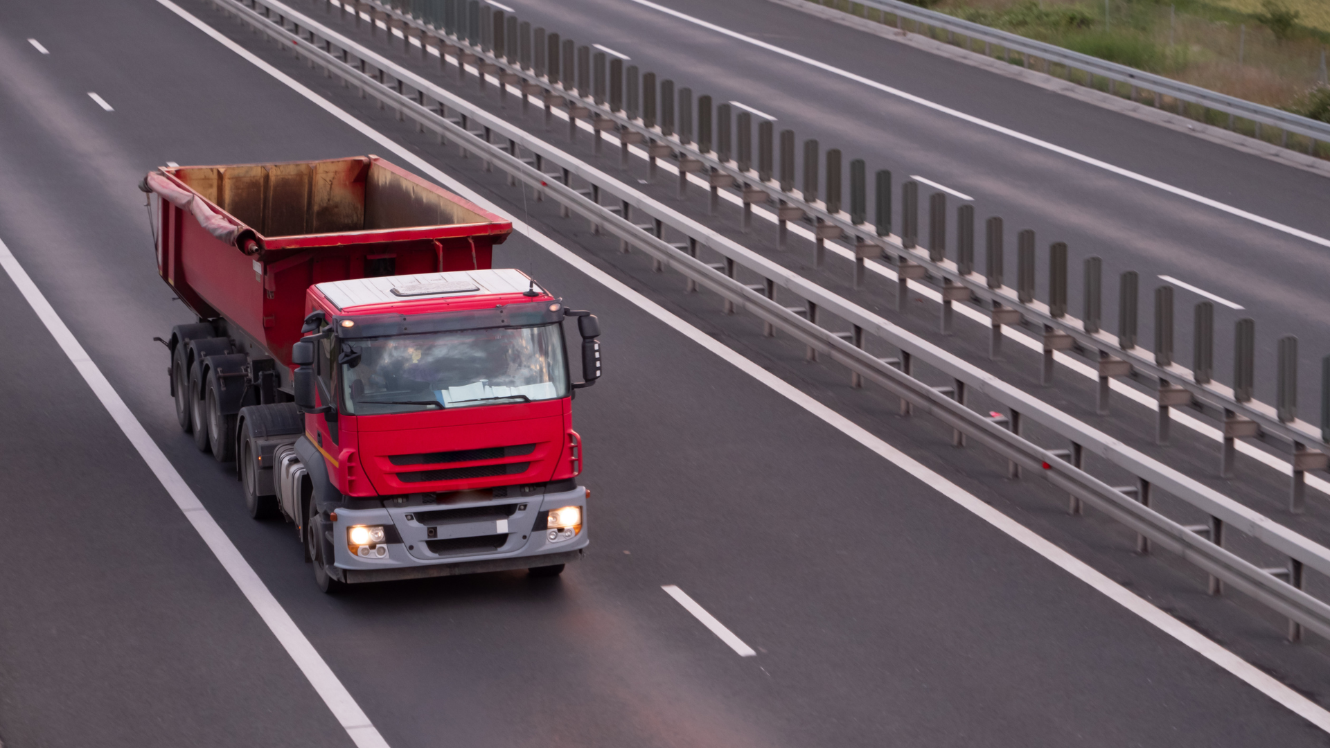 Common Causes of Dump Truck Accidents in North Houston